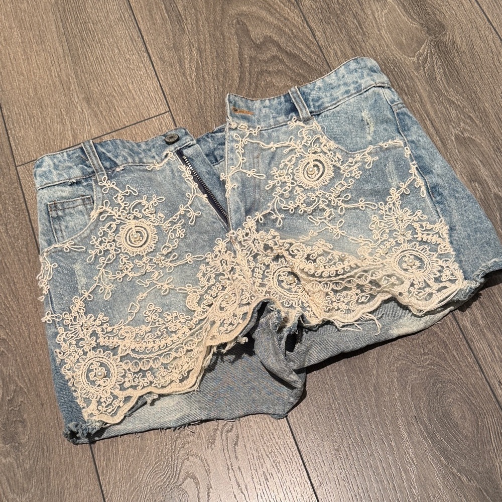 Denim Shorts with Lace Embroidery